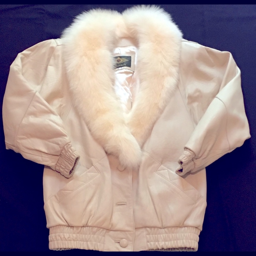 Vintage Avanti leather coat with Fur collar